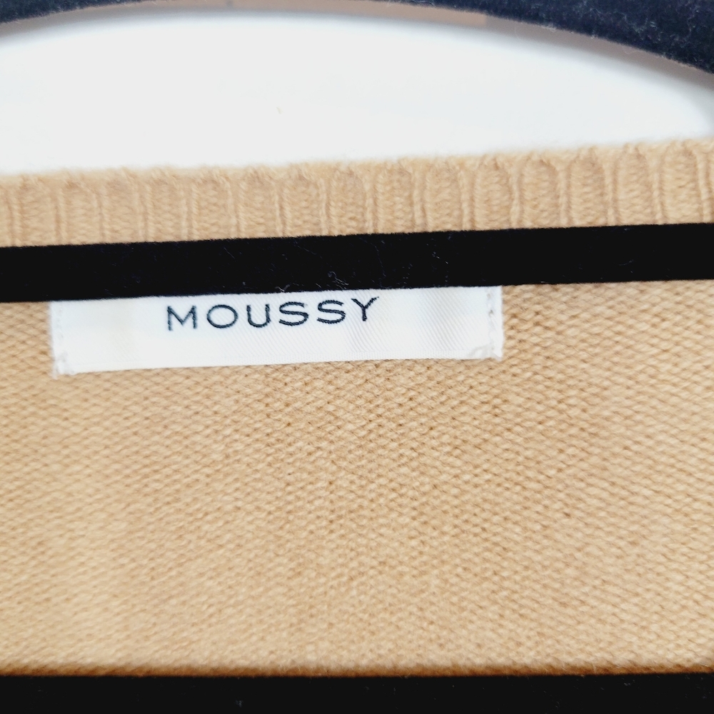 Moussy v-neck sweater - Picture 6 of 7